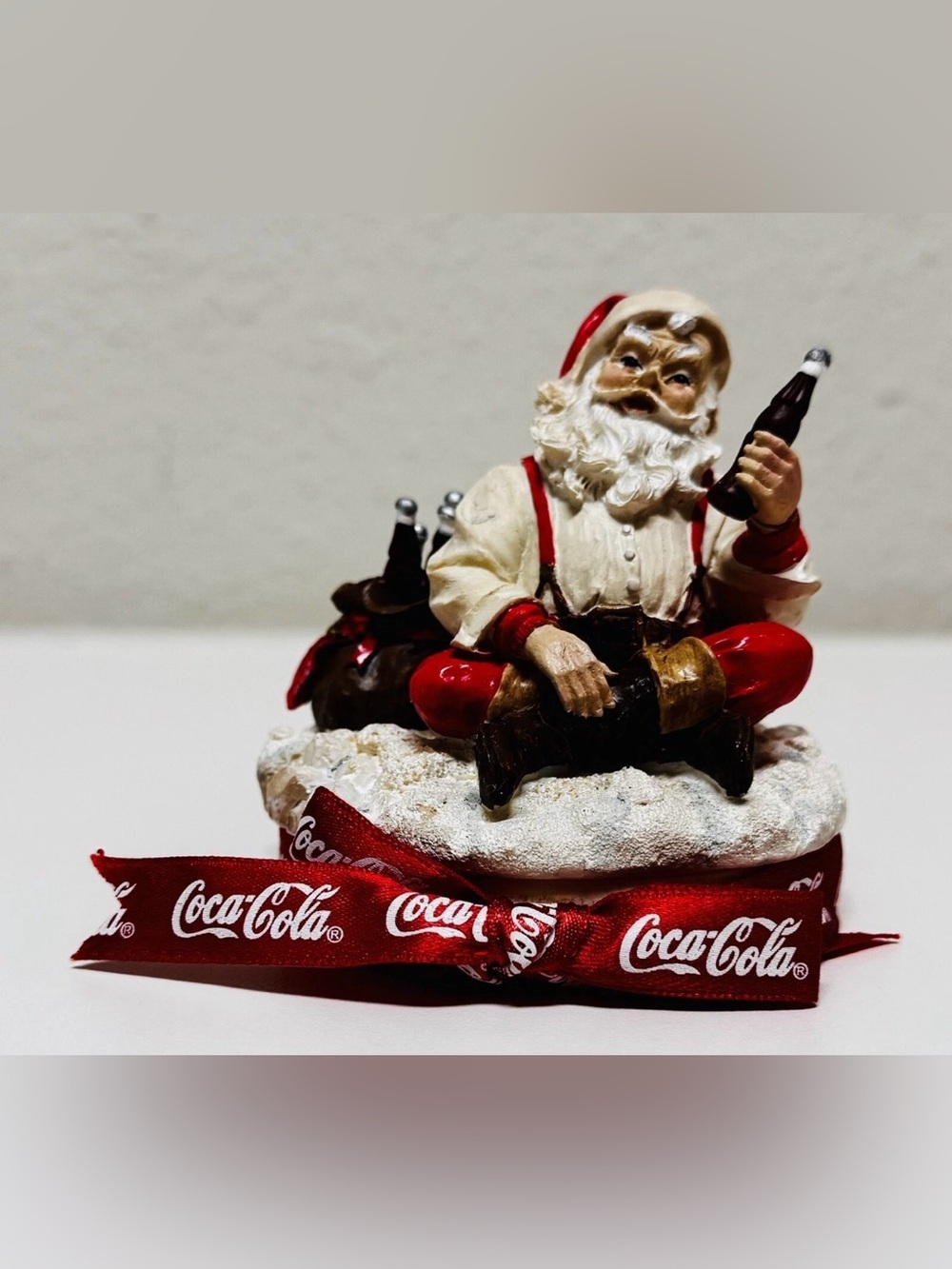 Coca Cola Company Christmas Santa Claus with Cola Round Lid